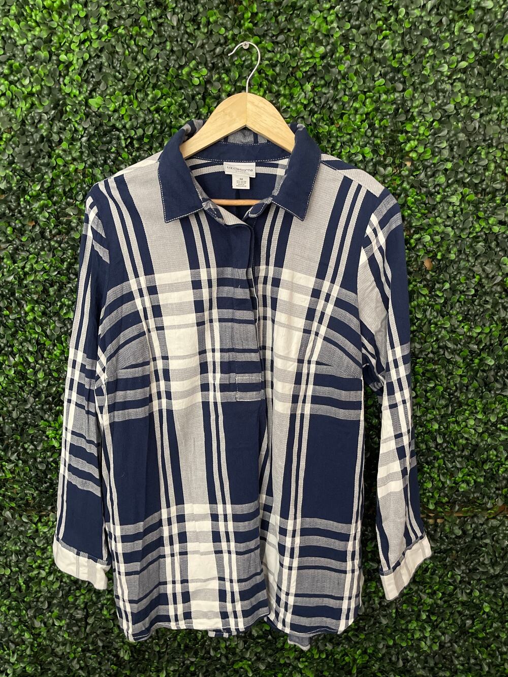 Liz Claiborne Women’s long sleeve Blouse size 0X